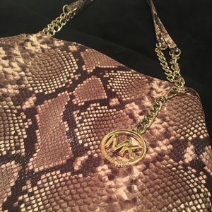Michael Kors Snakeskin design shoulder bag